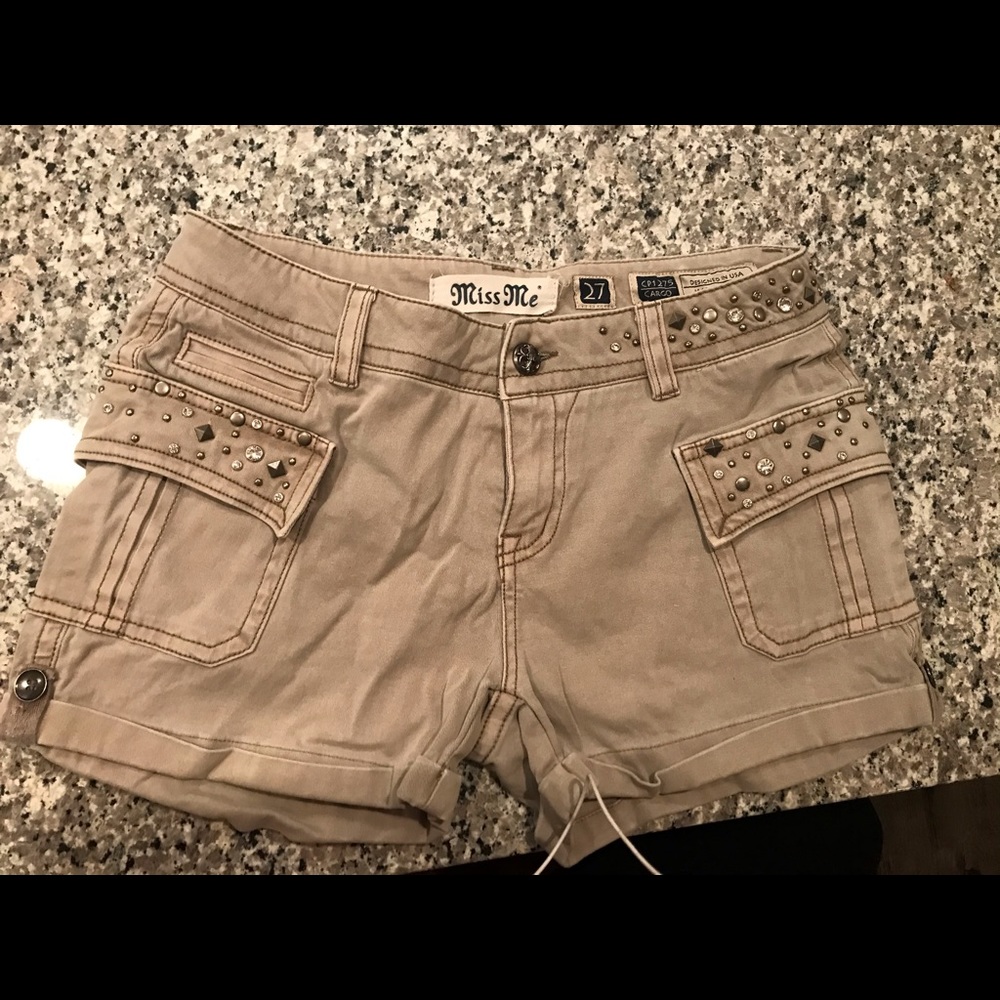 Miss Me Cargo shorts size 27